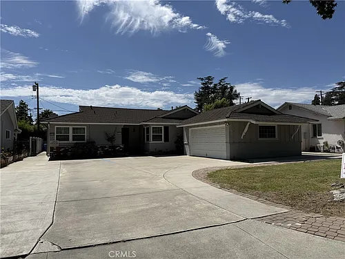 2211 S 8th Ave Photo 1