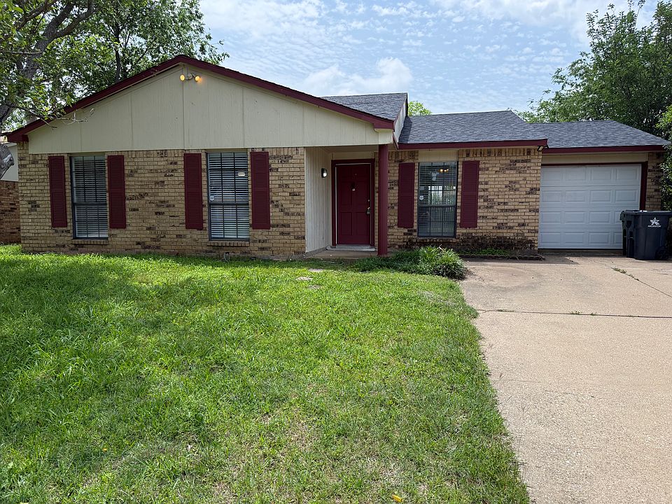 1st image of 820 Lawndale Dr