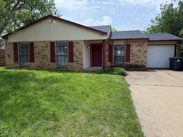 820 Lawndale Dr, Arlington, TX 76017
