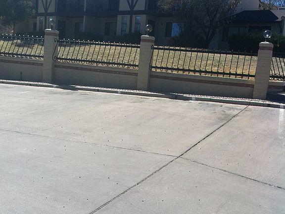 4th image of 790 W Mesa Verde Dr