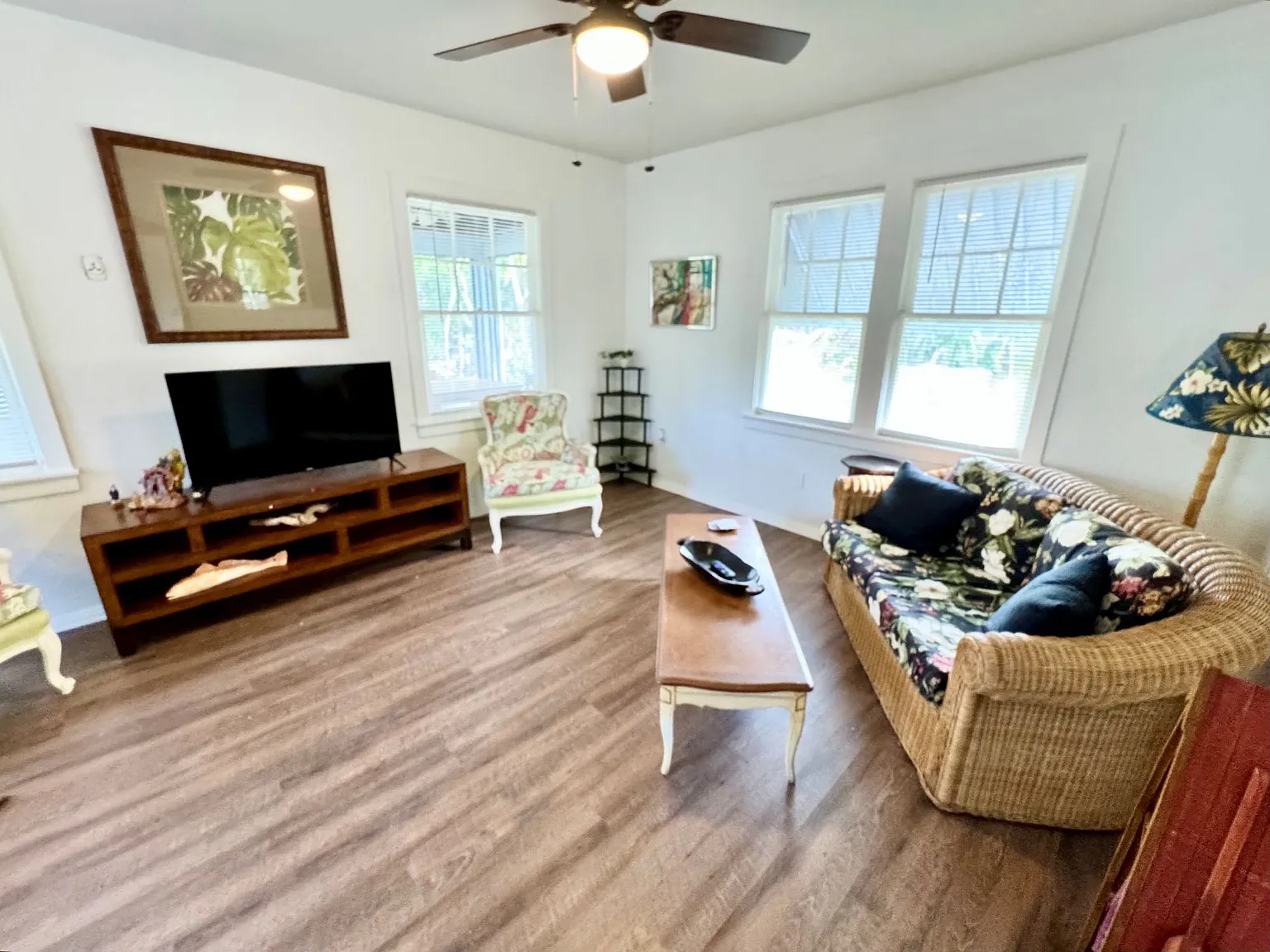 1 bed, 700 sqft, $1,600 — Photo 4