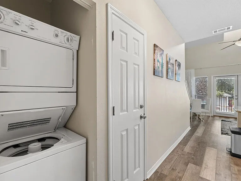 71 Woodward St #221 — Photo 16