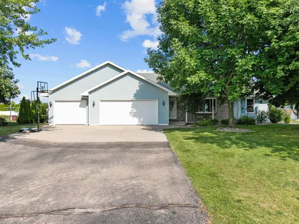 N118 Briarwood Dr, Appleton, WI 54915