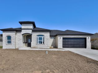 708 Emory Dr, Fredericksburg, TX 78624