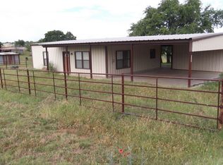 2005 Moore St, Llano, TX 78643