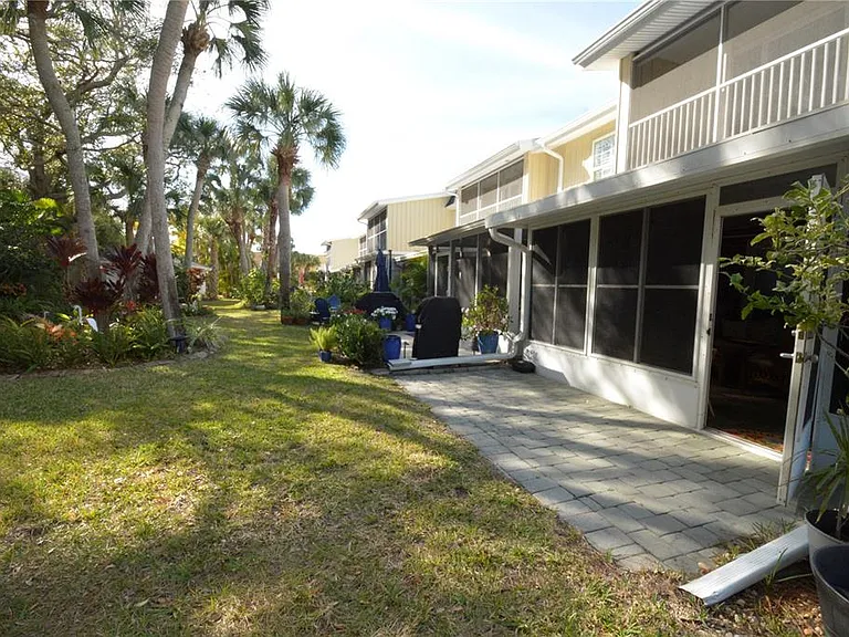 705 W Venice Ave #705-B — Photo 18
