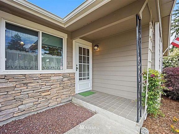3rd image of 13602 10th Ave E