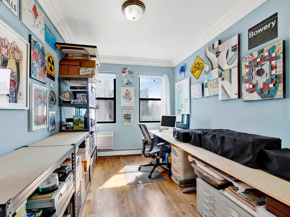 36 Russell Street image 14 of 14