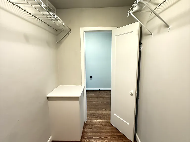 421 Summit Ave E #202 — Photo 12