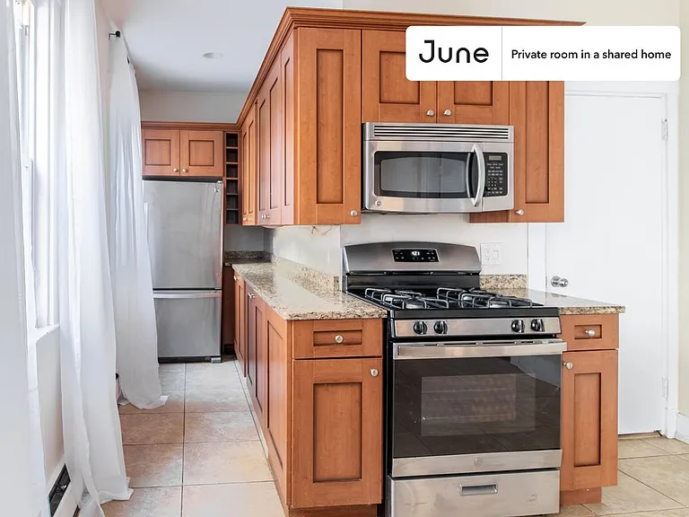 72 Calumet St #E — Photo 8
