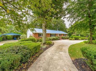 3541 Community Church Rd, Pfafftown, NC 27040