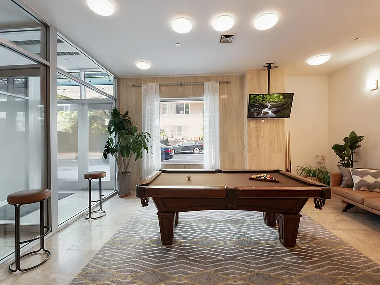 135 N 11th St #5G — Photo 14
