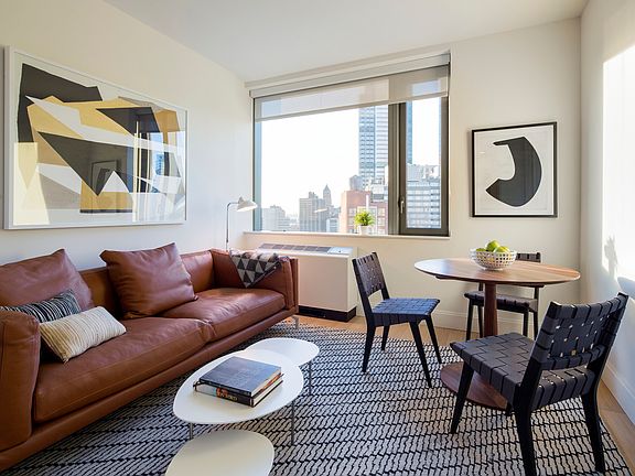 3rd image of 10 City Pt APT 24B
