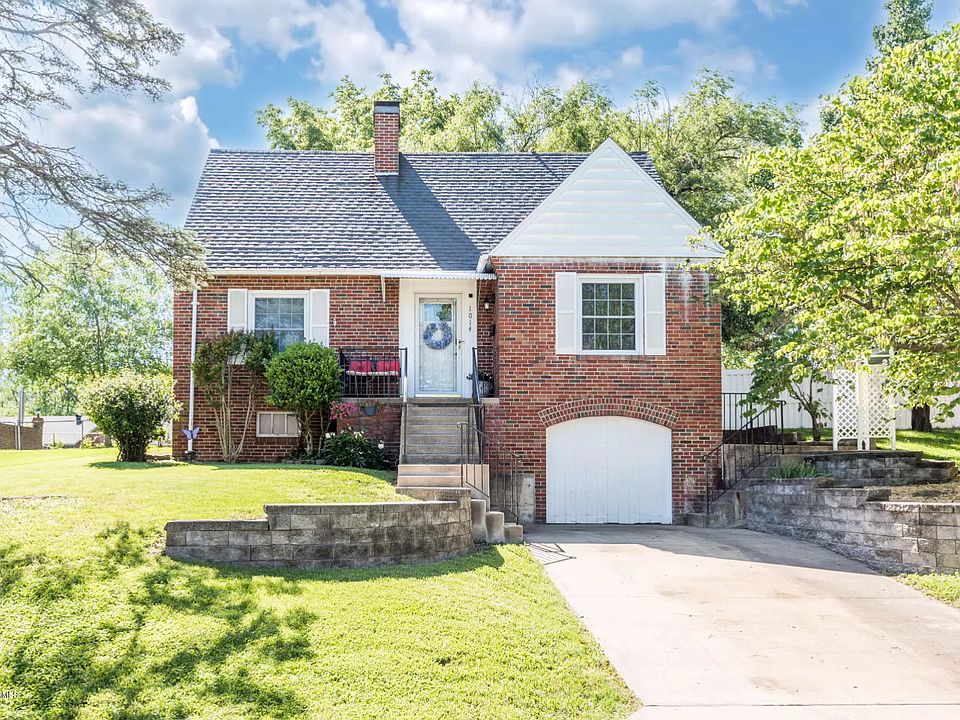 1st image of 1014 Holly Dr