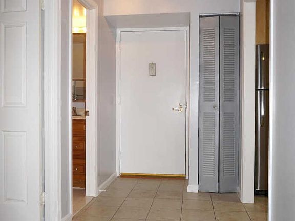 3rd image of 3800 Powell Ln APT 1024