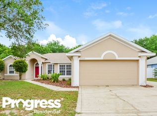 2405 Gables Dr, Eustis, FL 32726