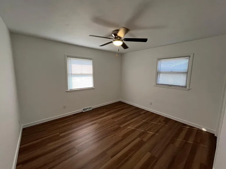 Bedroom #1