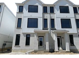 1781 Henrica Ave #10, London, ON N6G 0S8