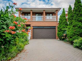 27 Mulholland Ave, Toronto, ON