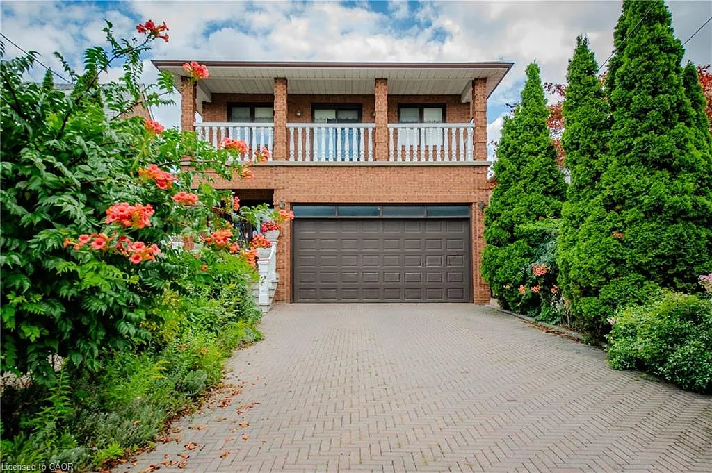 27 Mulholland Ave photo 1
