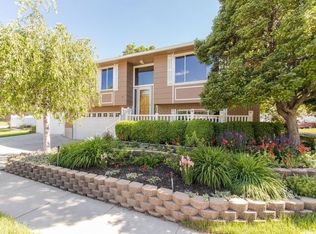 737 W Roanoke Cir, Murray, UT 84123