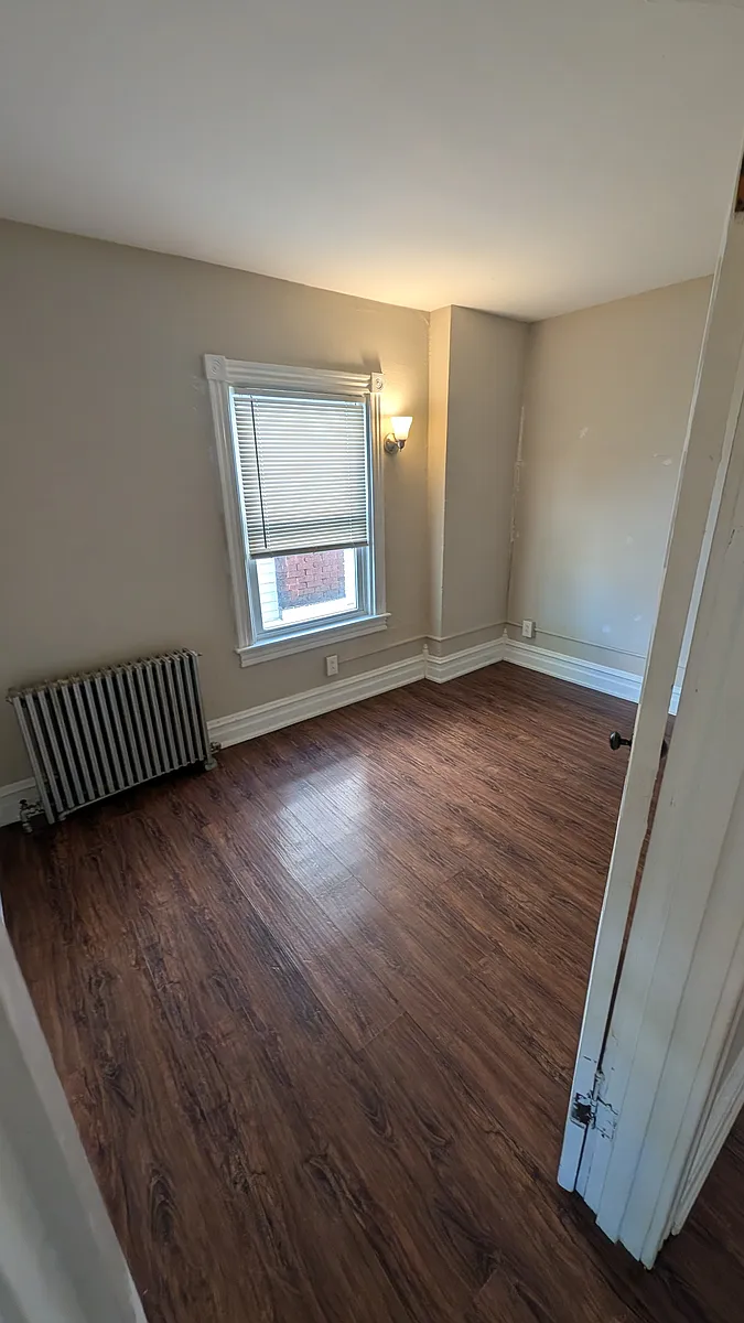 Building Photo - 238 S Madison St #2
