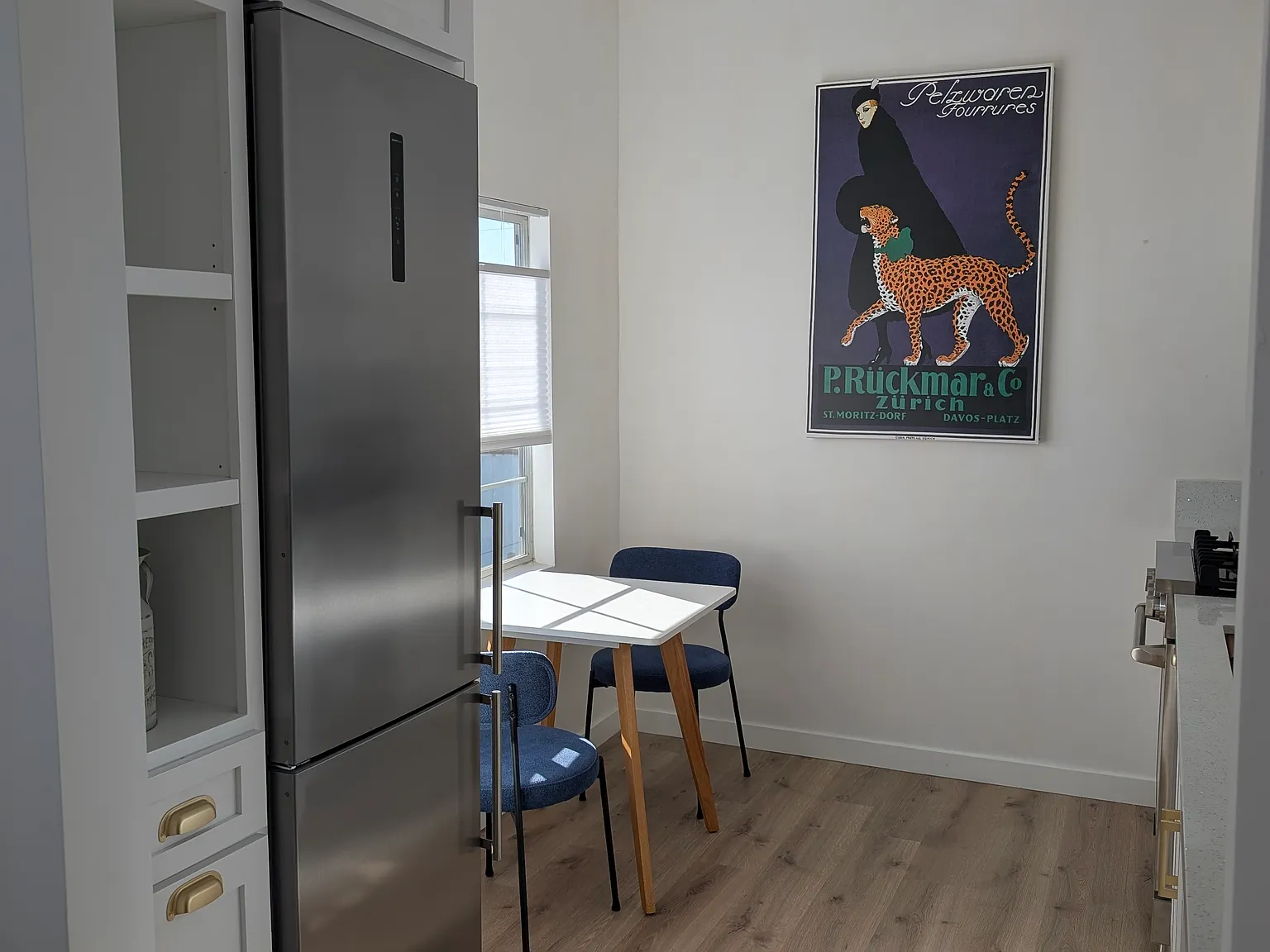 2 bed, 900 sqft, $2,650 — Photo 3