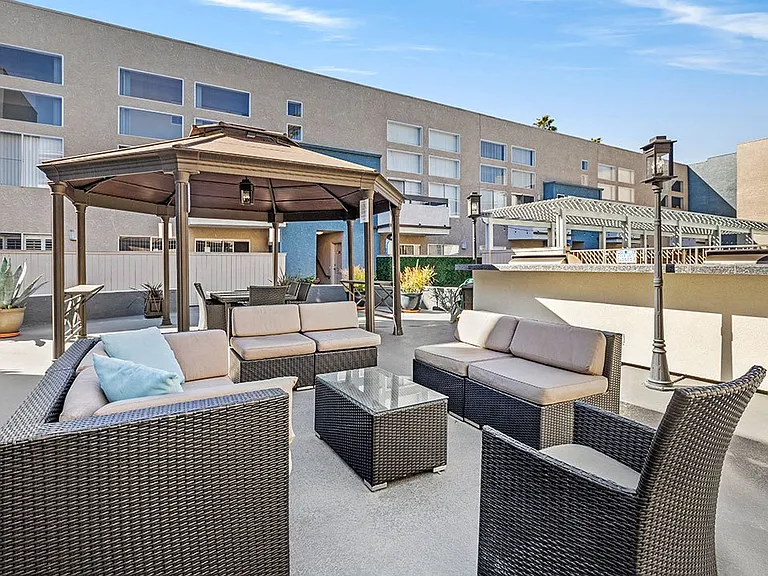 Courtyard at Hughes Regency Apartments with gazebo and seating space