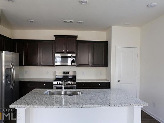 5th image of 288 Aimes Dr #15