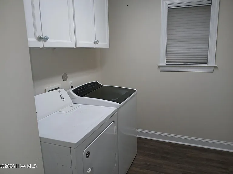 2805 Fletcher Ct — Photo 17