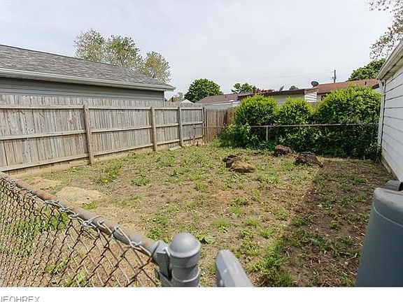 5th image of 16427 Pike Blvd