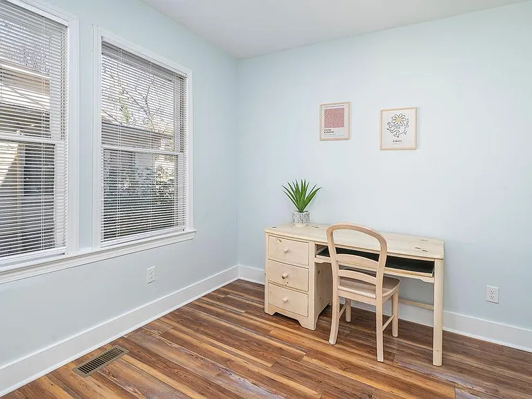 607 Washington St #A — Photo 8