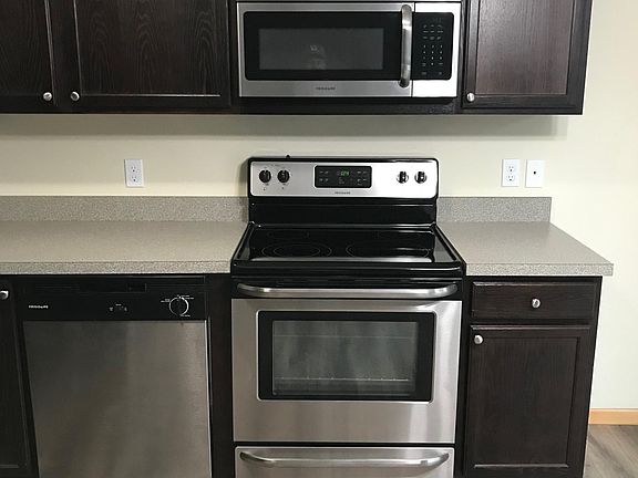 4th image of 1756 St Joseph St