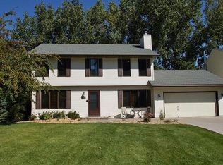 2266 Bicentennial Ct, New Brighton, MN 55112