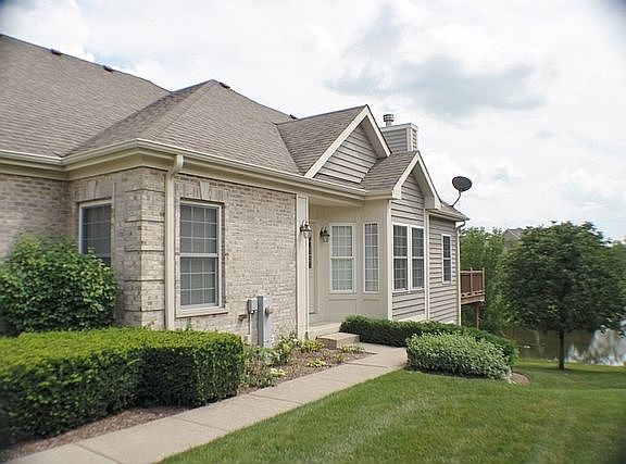 2nd image of 1020 Heron Way