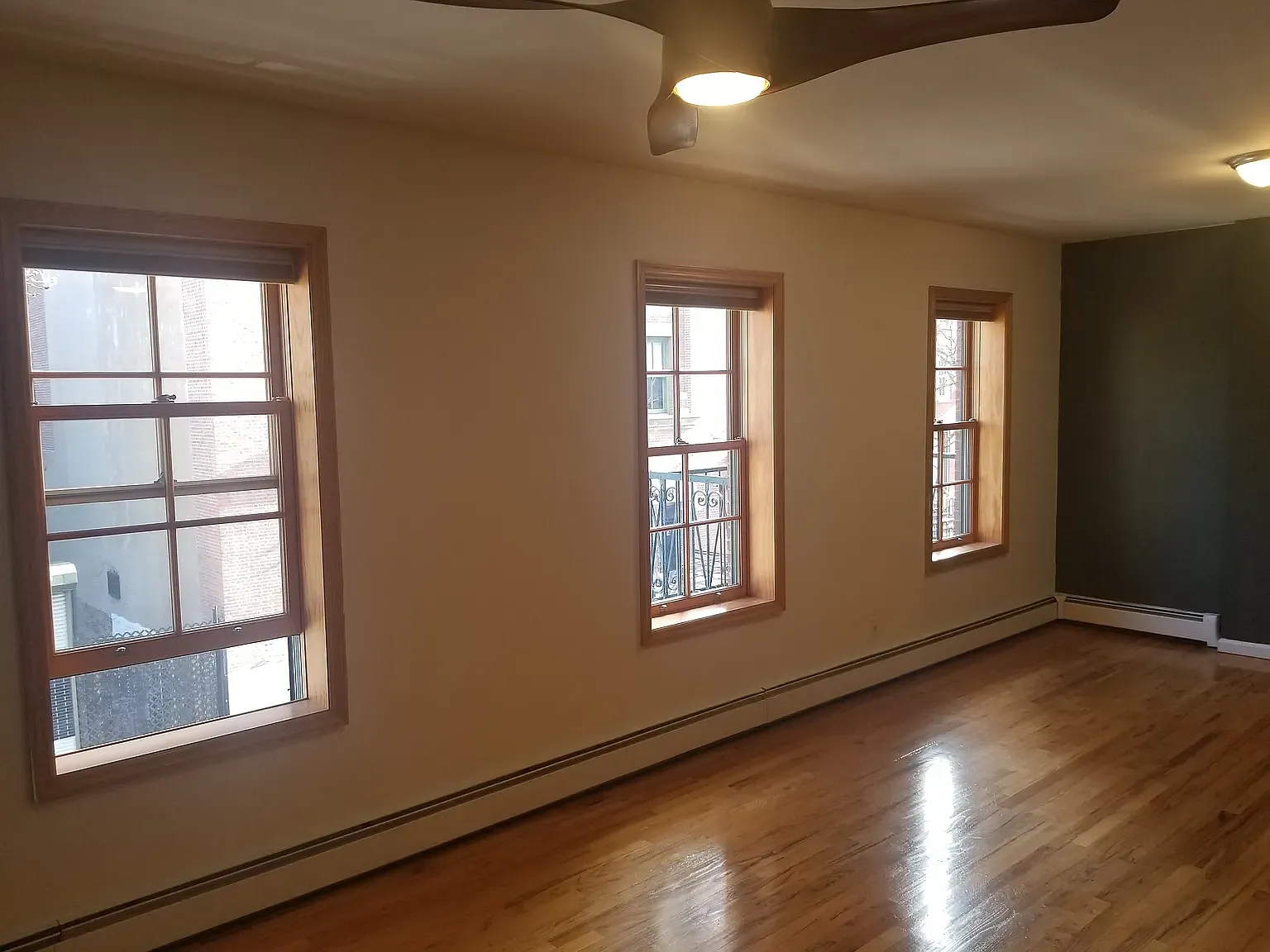 204 Front Street — Photo 2