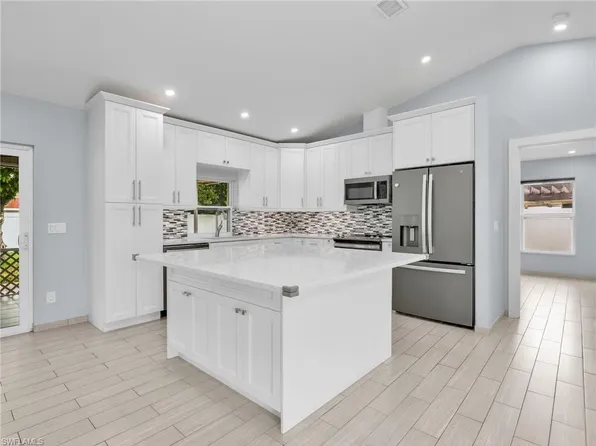 2200 45th TER SW, NAPLES, FL 34116