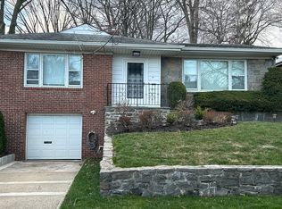 60 Inwood St, Yonkers, NY 10704