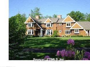 29 Hoffmann Rd, Canton, CT 06019