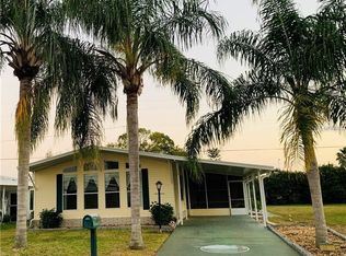 6070 Southern Oaks Dr SE, Winter Haven, FL 33884