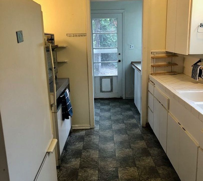 1st image of 11450 Burnham St