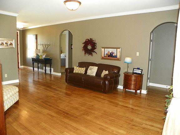 NAILDOWN HARDWOOD