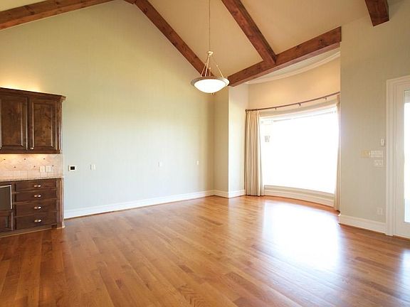 4th image of 1206 Lady Amber Ln