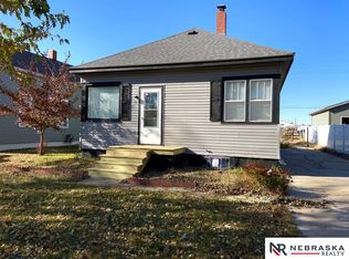 2704 W 1st St, Grand Island, NE 68803