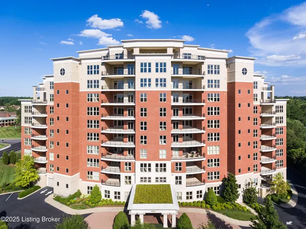 6600 Seminary Woods Pl Unit 905, Louisville, KY 40241