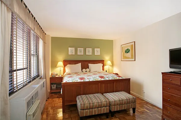 Sold by Corcoran | media 3