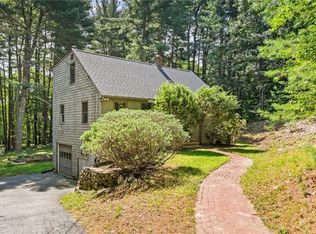 30 Pacheco Dr, North Smithfield, RI 02896