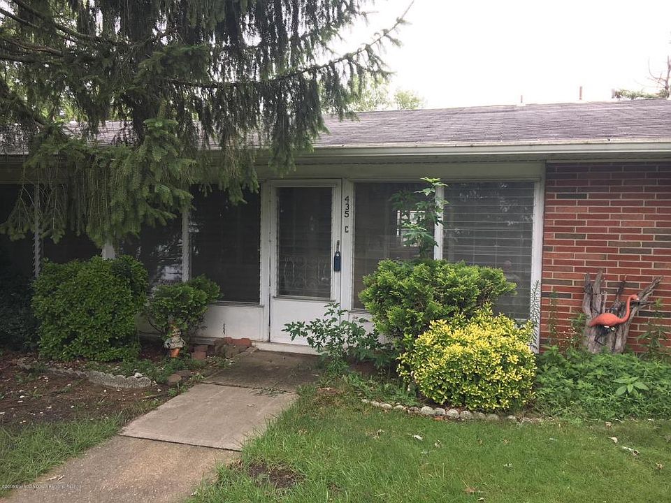 1st image of 435C Picardy Ct #100C