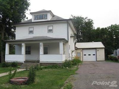 211 E Washington Ave, Howard, SD, 57349