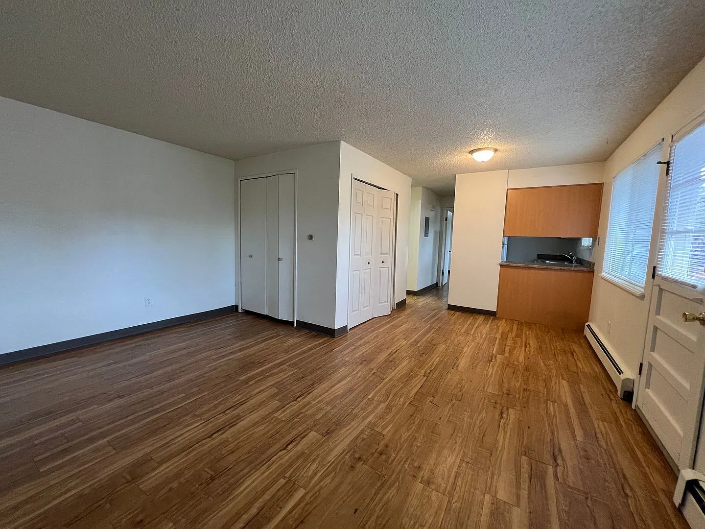 Dartmouth133 (KC-BG) — Photo 2